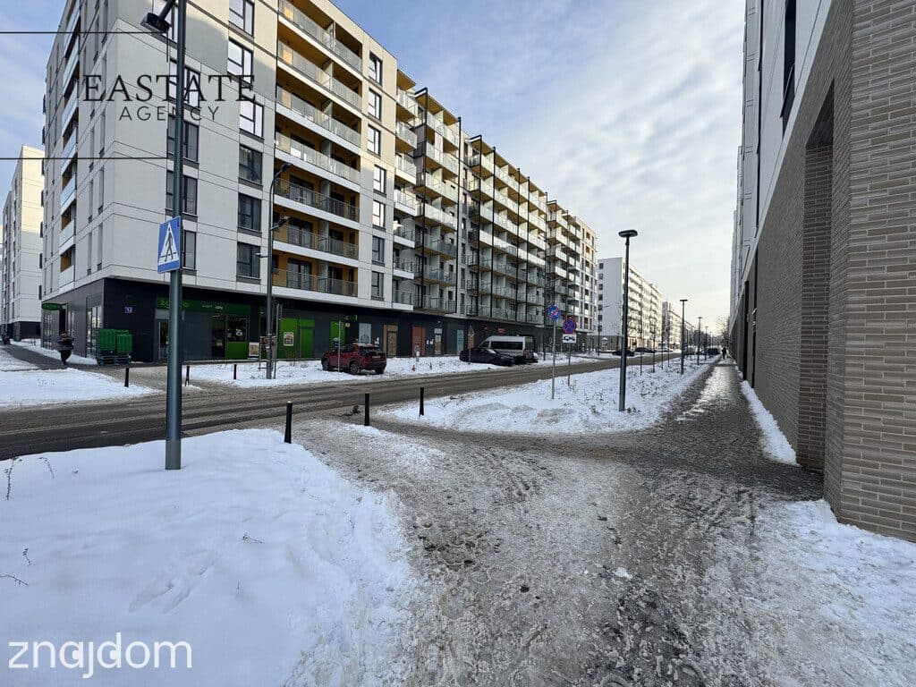 Narożny lokal usługowy 165 m² z dużą witryną