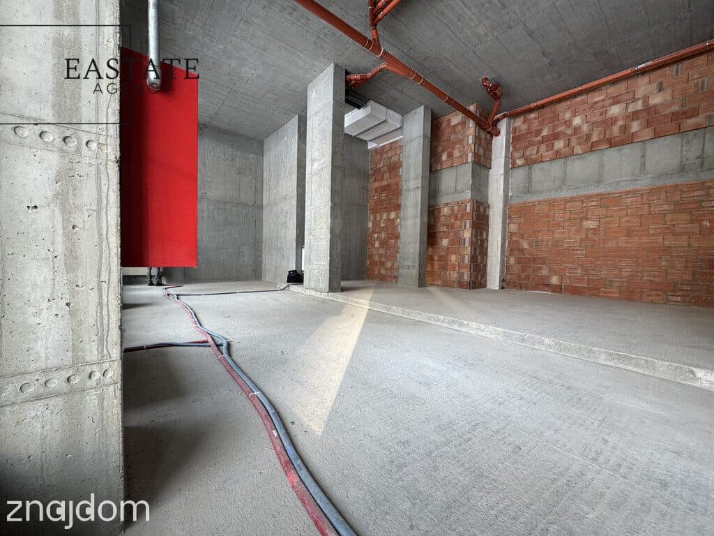 Narożny lokal usługowy 165 m² z dużą witryną - zdjęcie 5