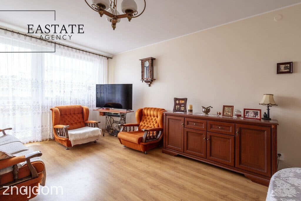 Dwupoziomowe mieszkanie z balkonem i garażem - zdjęcie 3