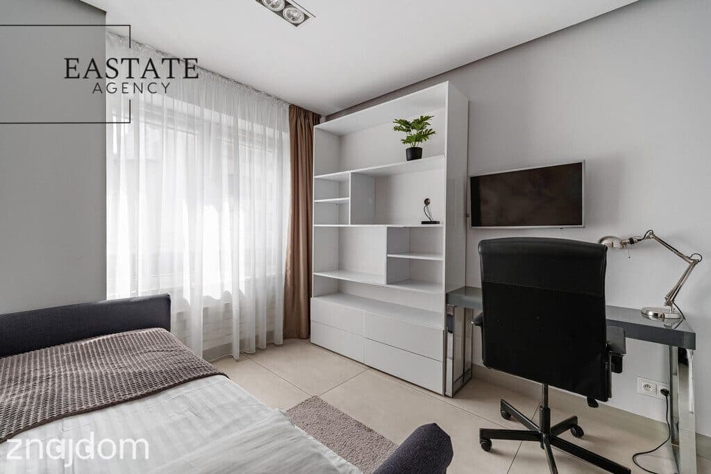 Apartament z panoramą centrum Warszawy - zdjęcie 14