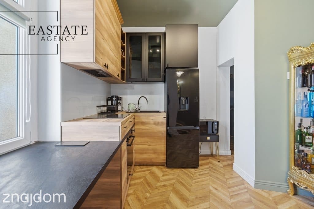 Wyjątkowy apartament w centrum Chorzowa - zdjęcie 11