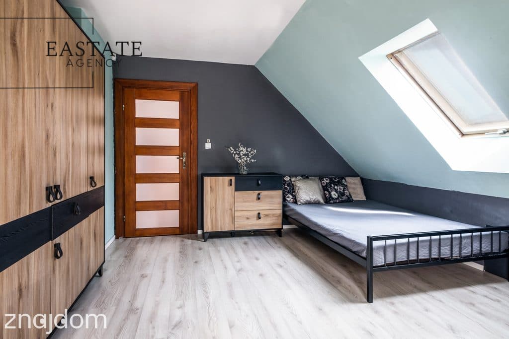 Dom przy lesie z bali z dużą działką - zdjęcie 9