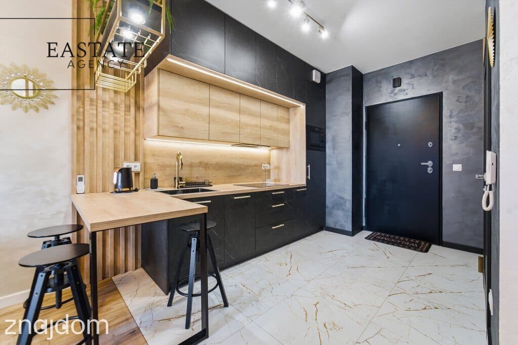 Piękny apartament w Pierwszej Dzielnicy - zdjęcie 5