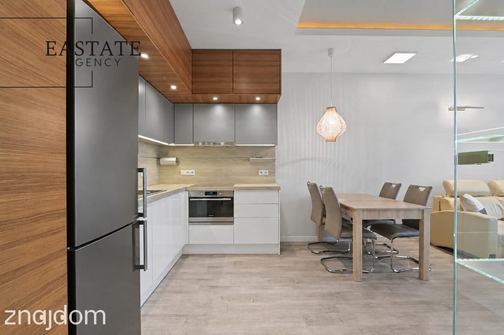 Funkcjonalny apartament blisko molo - zdjęcie 3