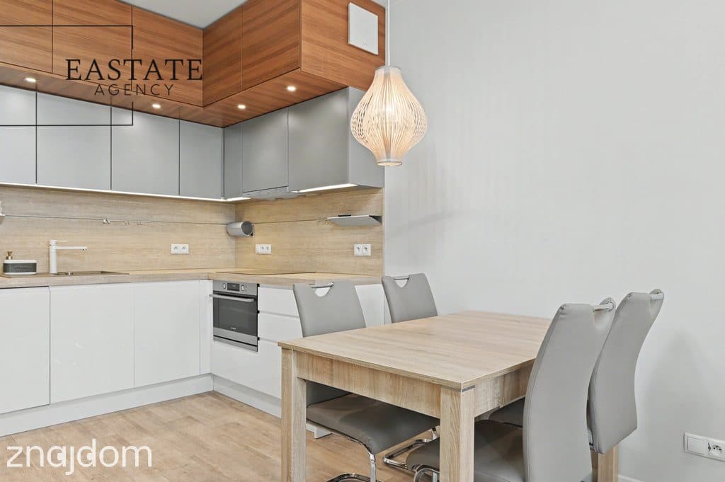 Funkcjonalny apartament blisko molo - zdjęcie 15