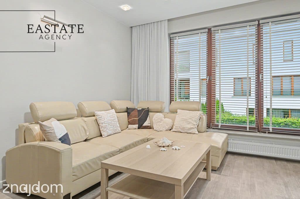Funkcjonalny apartament blisko molo - zdjęcie 14
