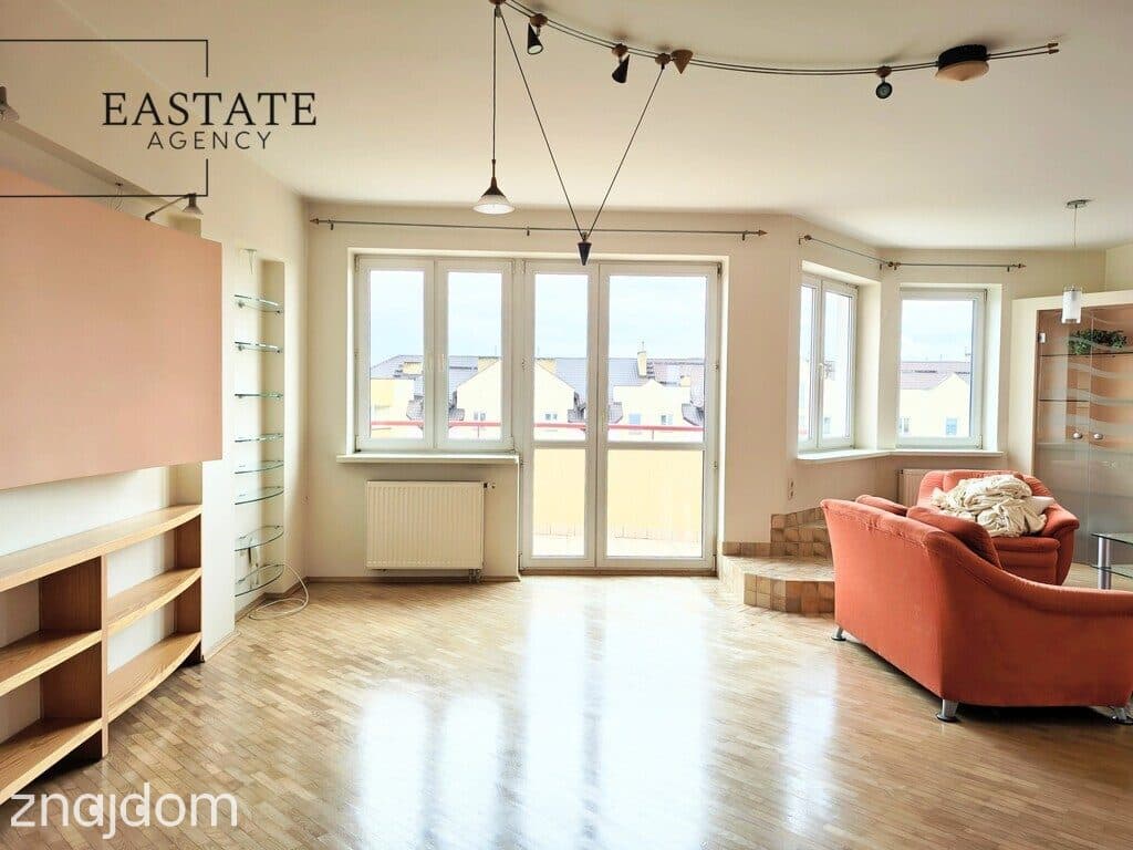 Metro Kabaty | Dwupoziomowy apartament