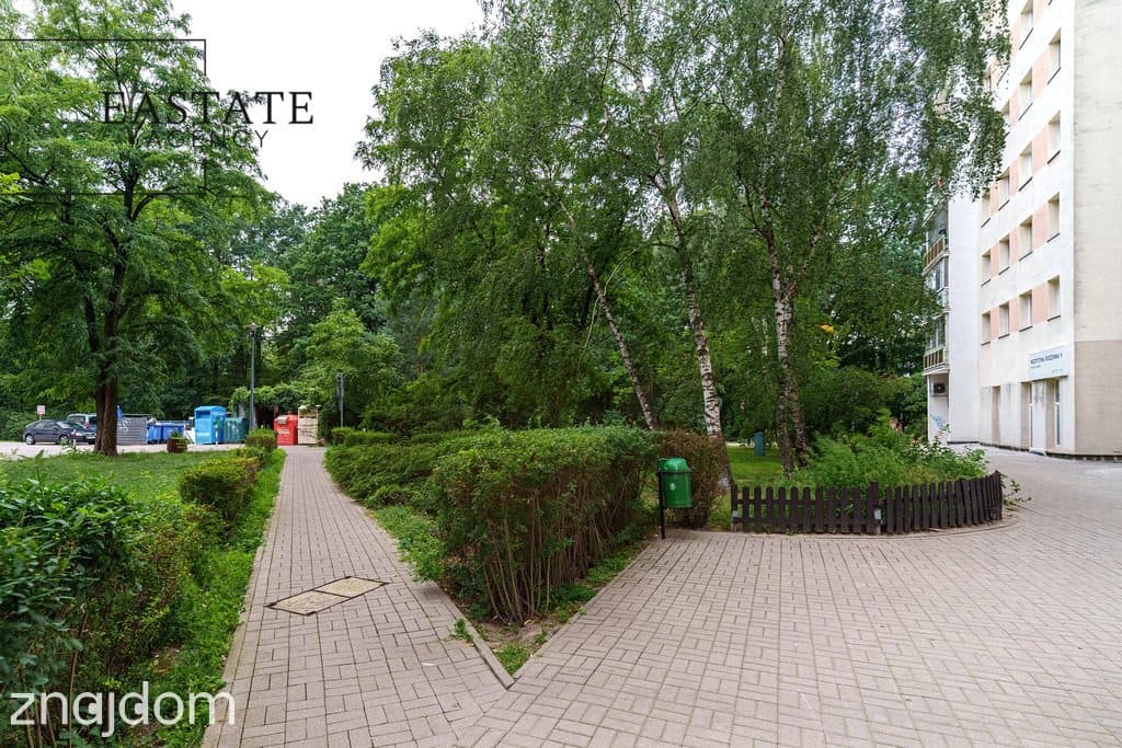 Nowoczesne, po generalnym remoncie, metro Natolin - zdjęcie 17