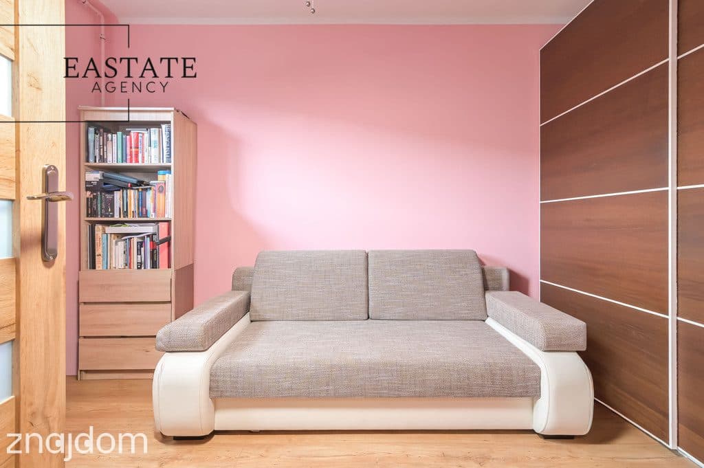 Przestronny dom 92 m² z ogródkiem i tarasem - zdjęcie 17