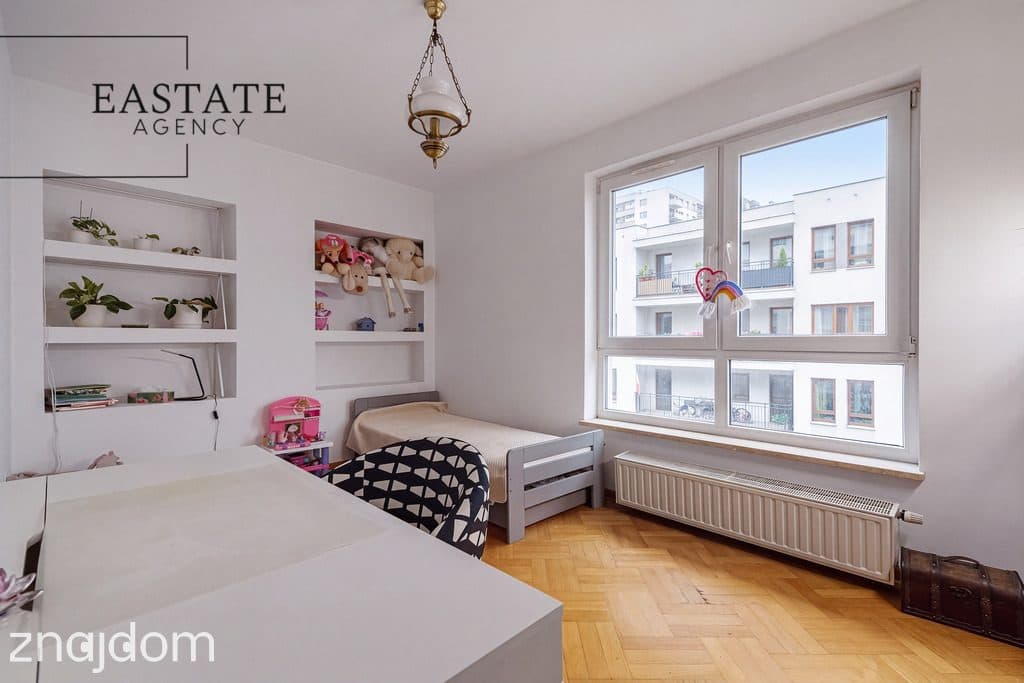 102 m², 4 pokoje, loggia, garaż, dwie łazienki - zdjęcie 5