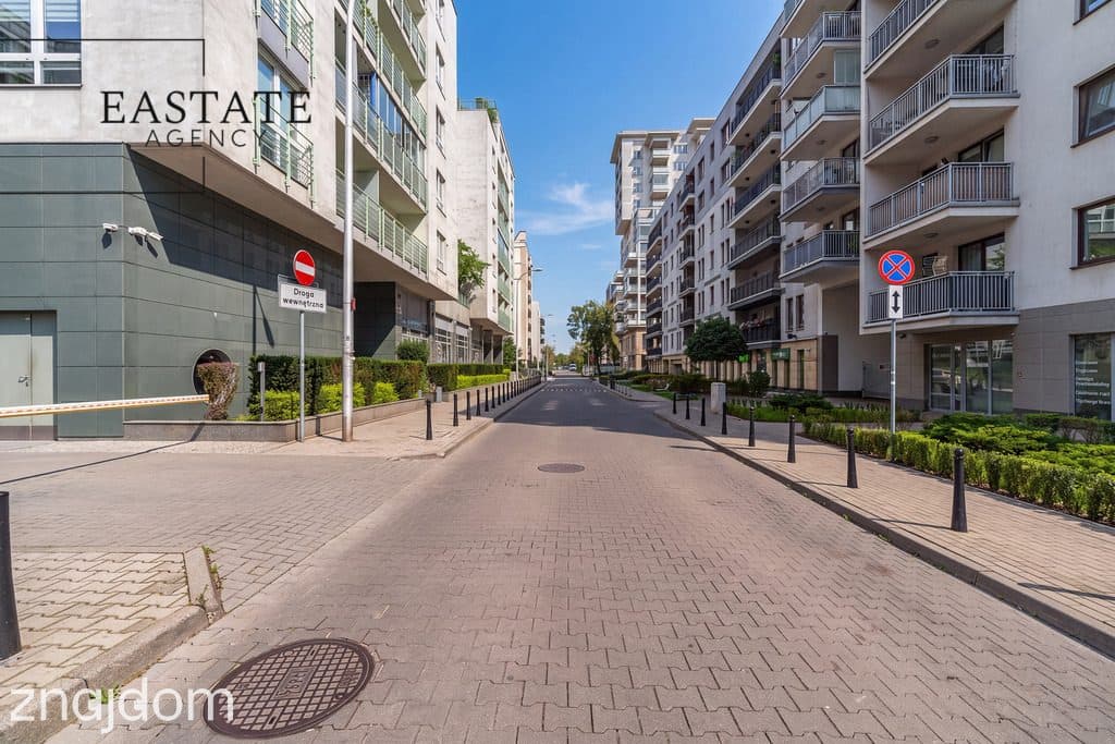 102 m², 4 pokoje, loggia, garaż, dwie łazienki - zdjęcie 17