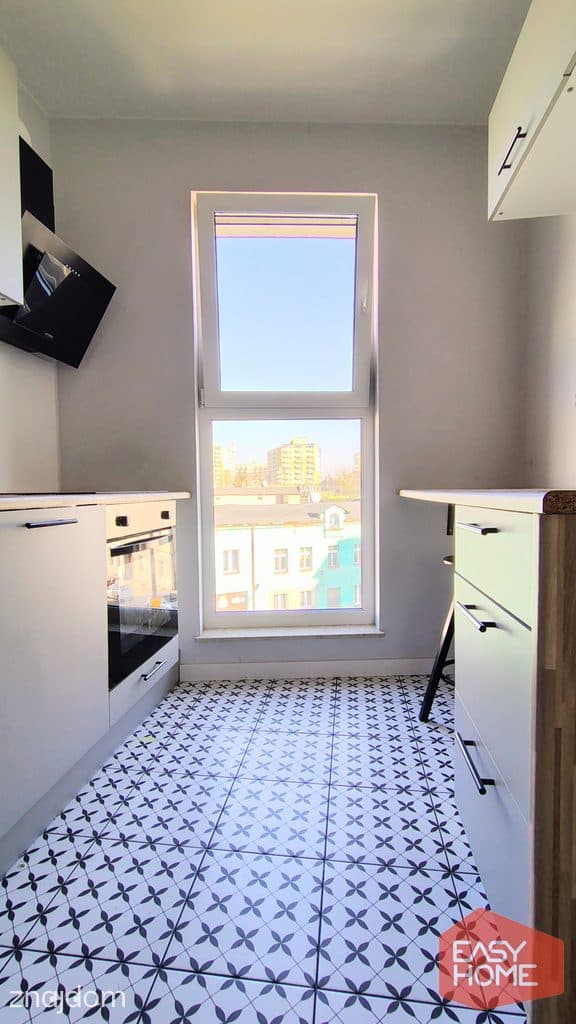 Apartament z komórką lok. i miejscem parkingowym. - zdjęcie 18
