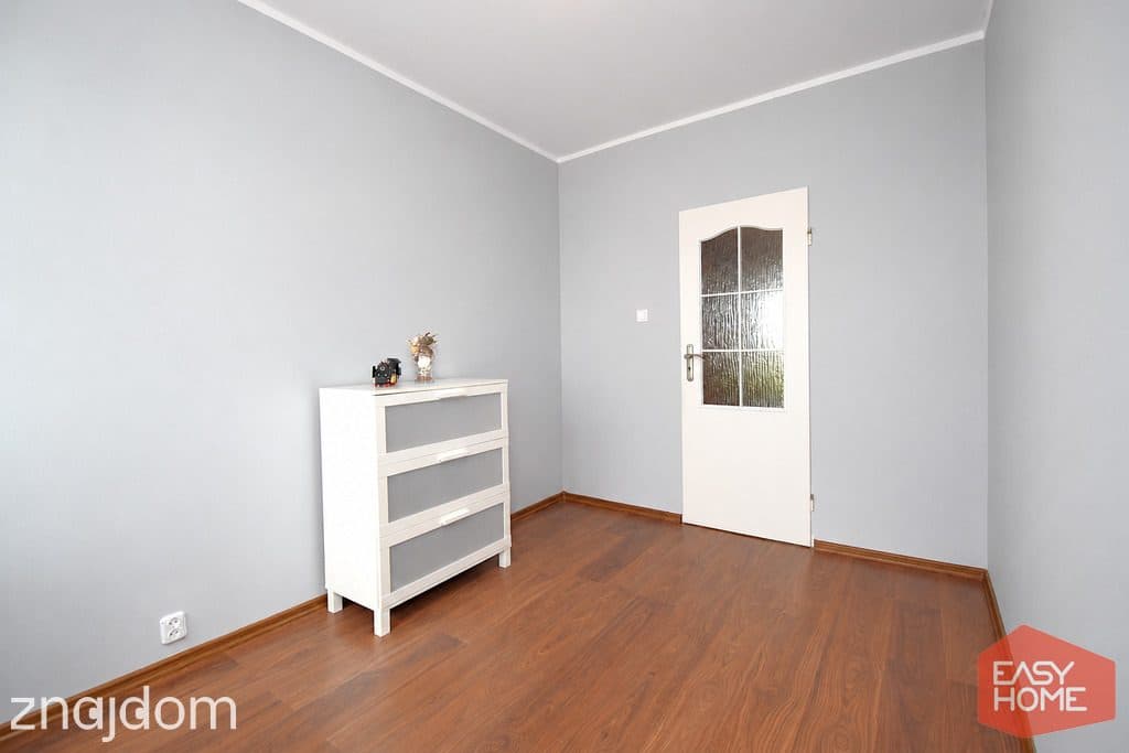 Po remoncie, osobna kuchnia, balkon, piwnica, - zdjęcie 7