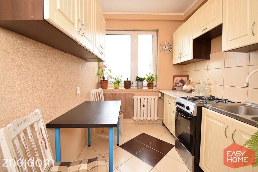 Po remoncie, osobna kuchnia, balkon, piwnica, - zdjęcie 10