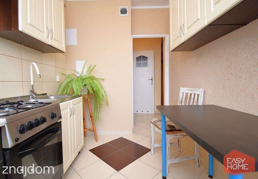 Po remoncie, osobna kuchnia, balkon, piwnica, - zdjęcie 12