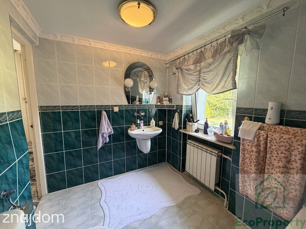 Przestronny parterowy dom z dużą działką i garażem - zdjęcie 13