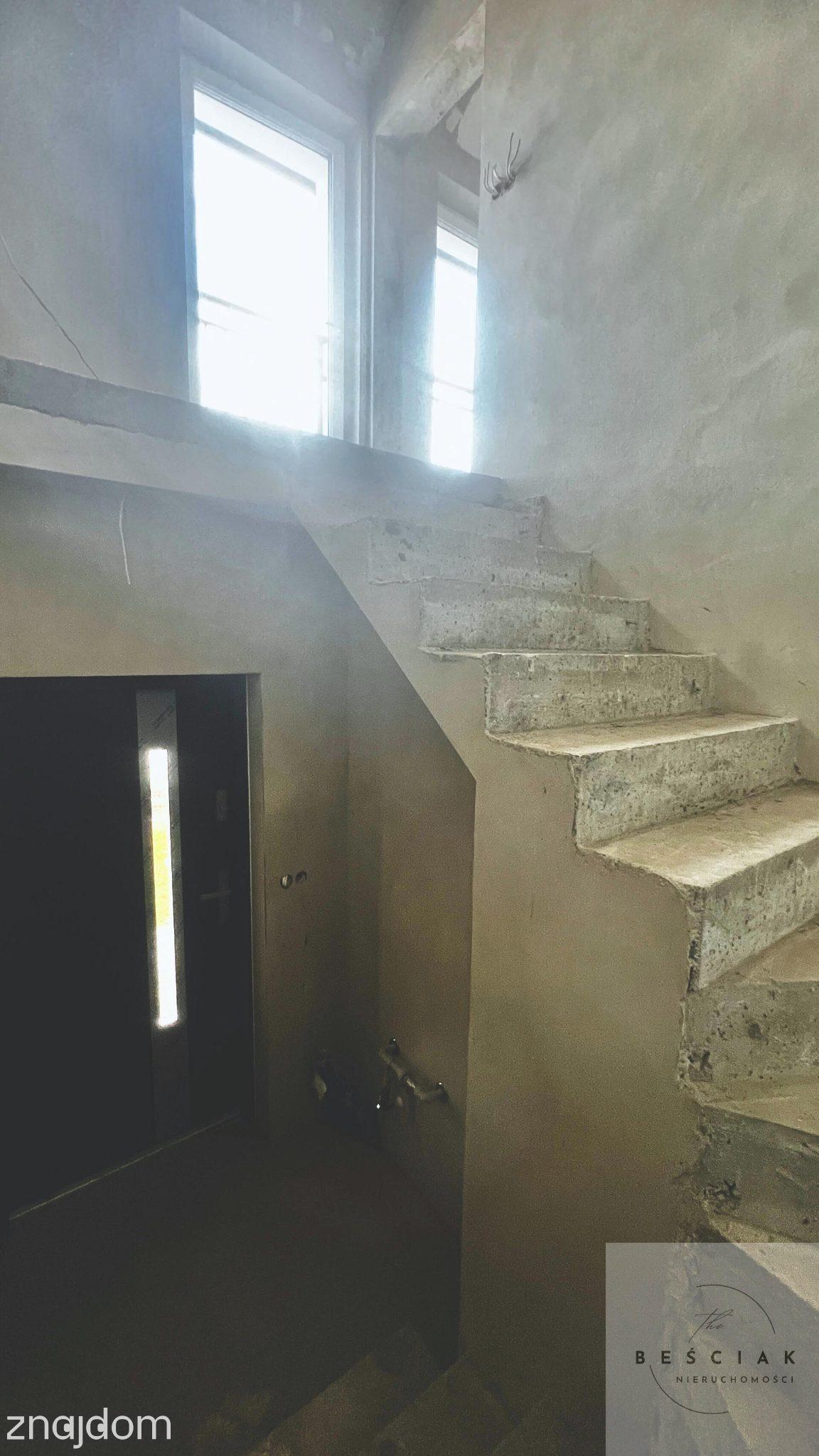 WIĘCEJ PRZESTRZENI, WIĘCEJ ŚWIATŁA – KOMFORTOWE MIESZKANIE Z BALKONEM I OGRÓDKIEM - zdjęcie 10