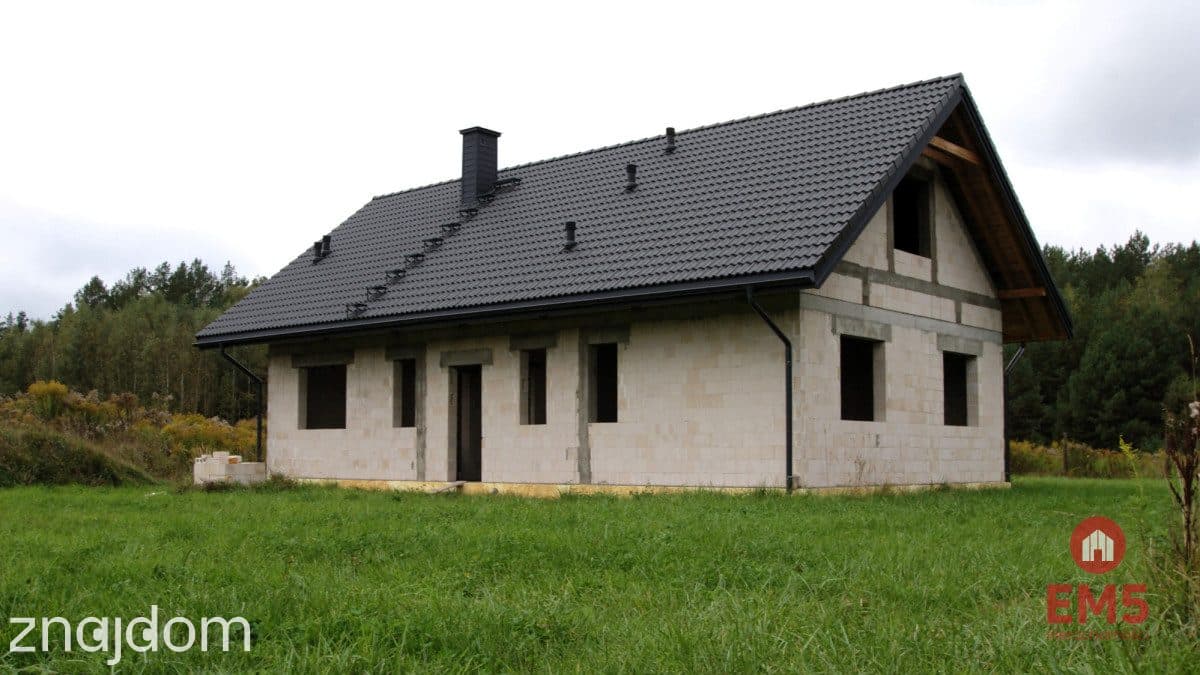 Dom w otoczeniu lasu | działka 2400 m²