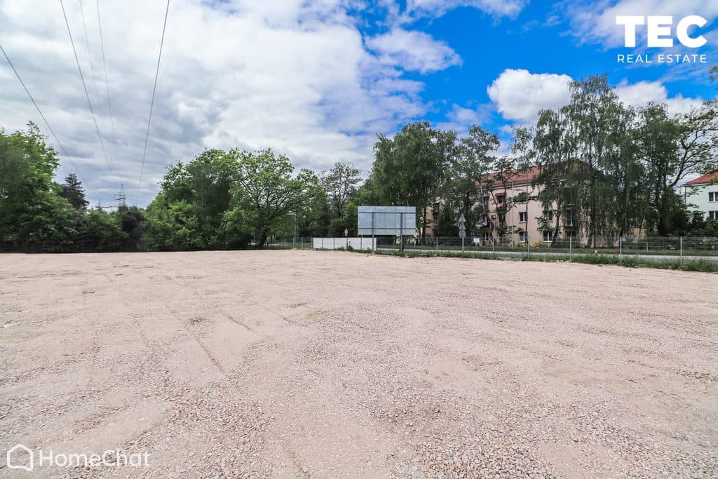 Ponad 70 arowa działka przemysłowa na wynajem!