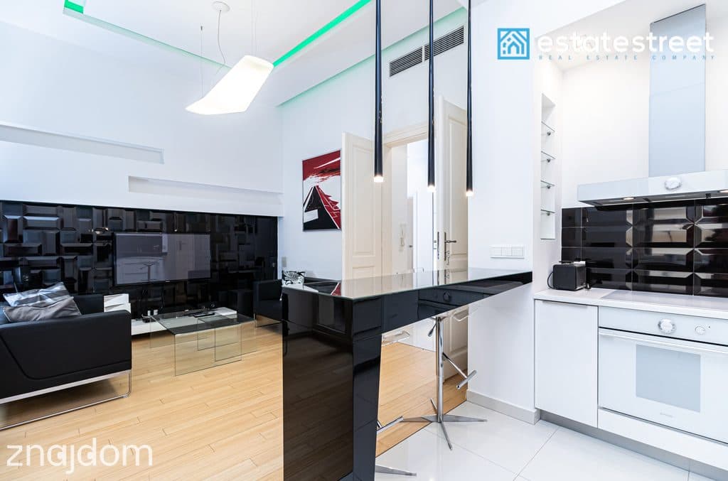 Ekskluzywny apartament z basenem i sauną w centrum - zdjęcie 2
