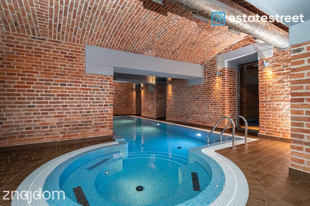 Ekskluzywny apartament z basenem i sauną w centrum - zdjęcie 15