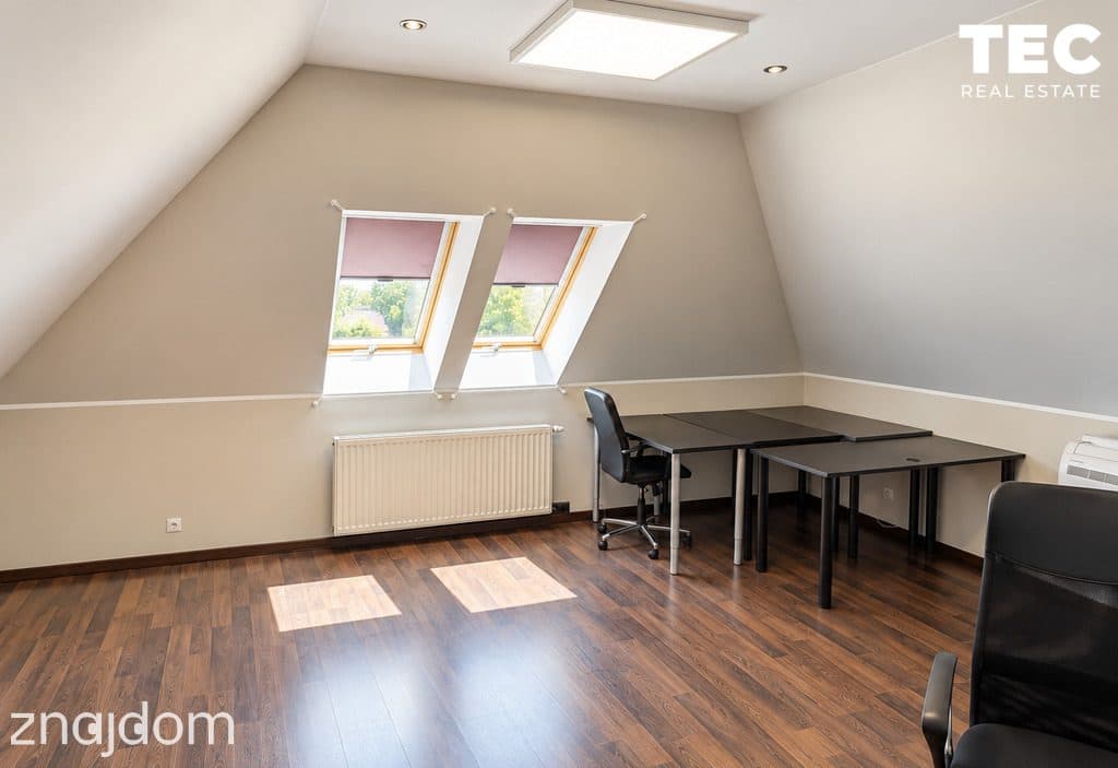 Dom wolnostojący na sprzedaż w Cholerzynie 215m2 - zdjęcie 10