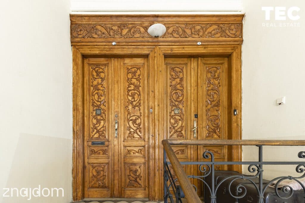 Mieszkanie z dużym potencjałem, wysokość 360 cm - zdjęcie 18