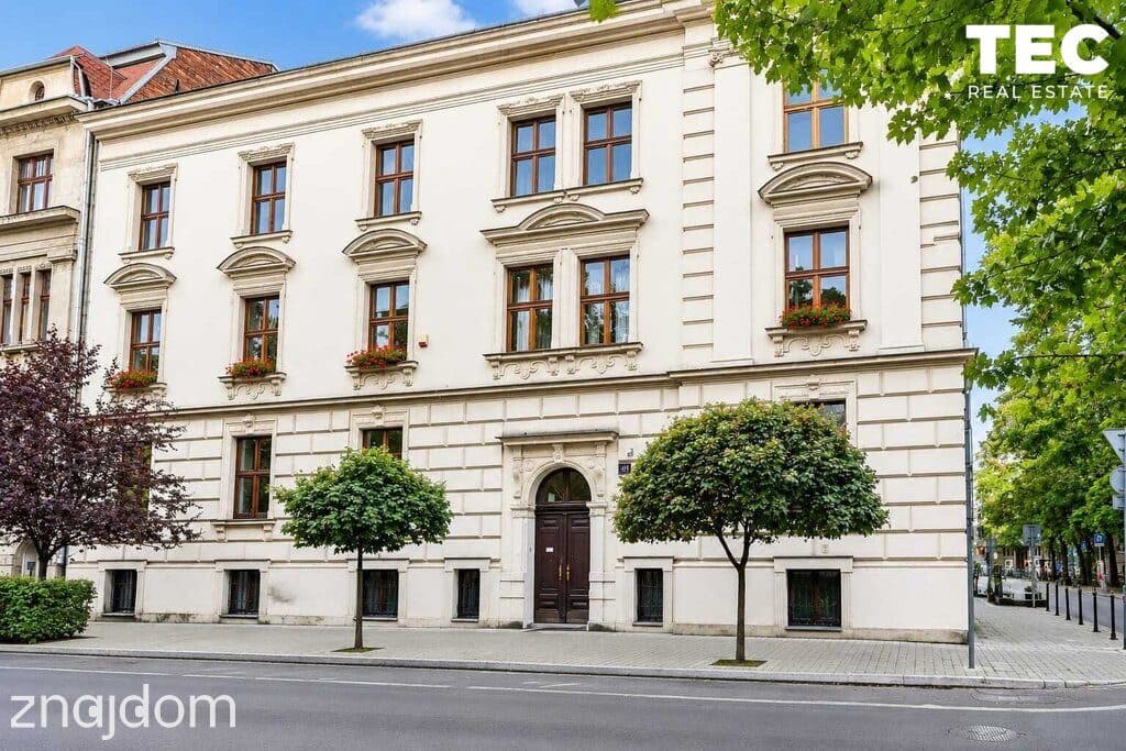 Mieszkanie z dużym potencjałem, wysokość 360 cm - zdjęcie 19
