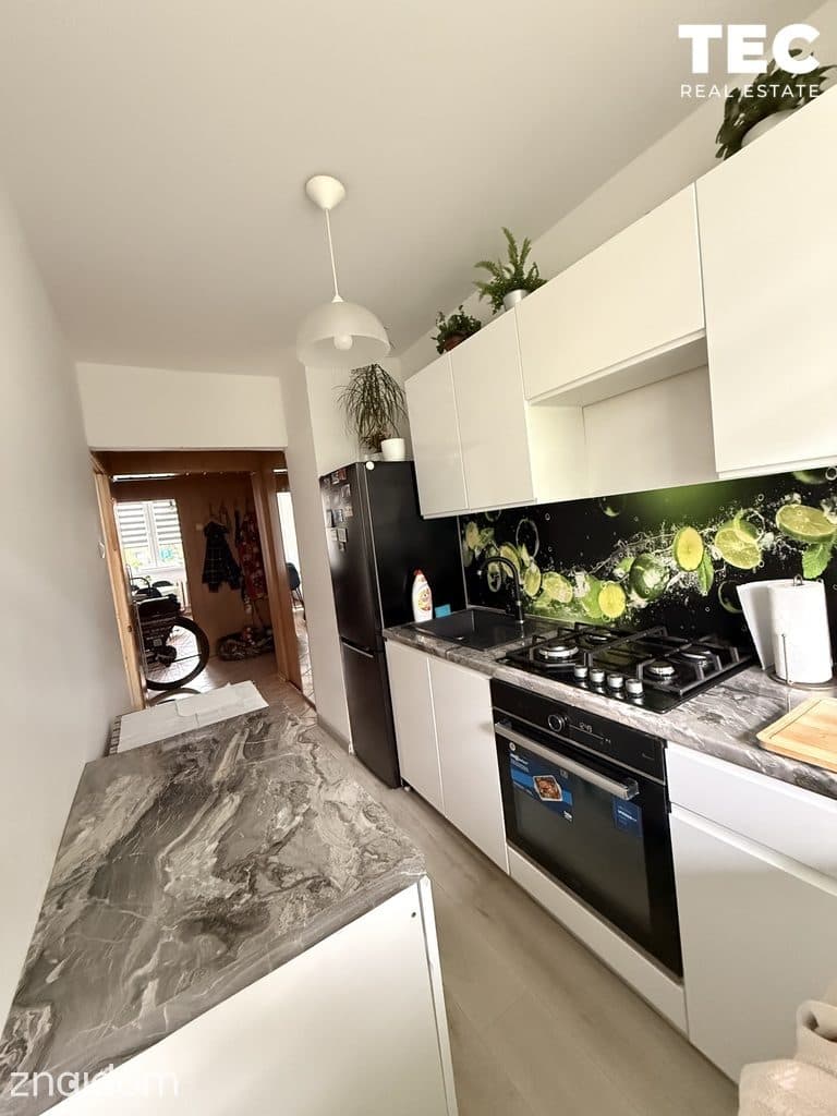REZERWACJA/ 3 pokoje /52,9 m² /Duży balkon /Osiedle H / do remontu - zdjęcie 6
