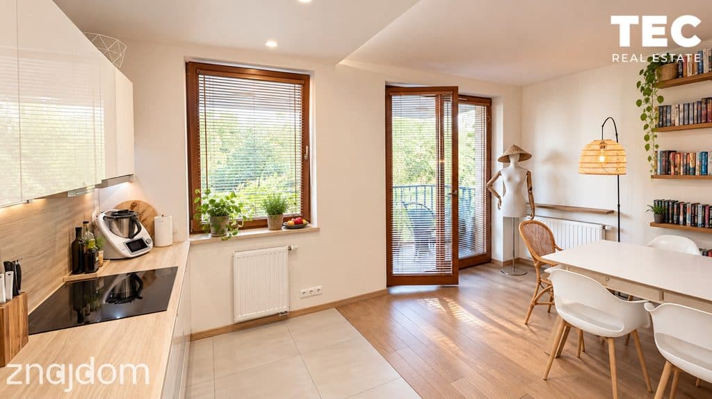 2 pokoje, duży balkon 8 m², gotowe do zamieszkania ul. Dąbska, Kraków