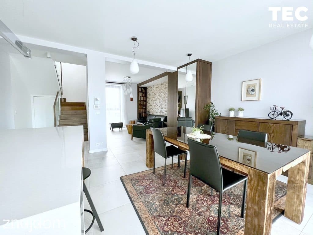 Dwupoziomowy apartament z ogrodem i dużym tarasem – Kraków, Bronowice
