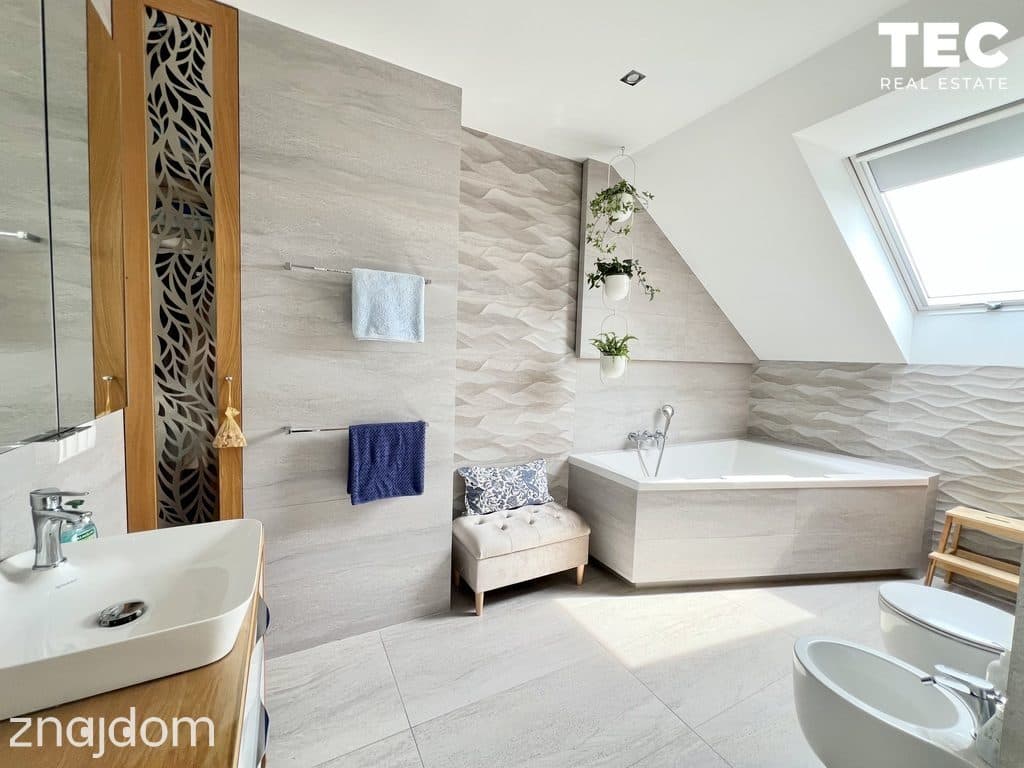 Dwupoziomowy apartament z ogrodem i dużym tarasem – Kraków, Bronowice - zdjęcie 8
