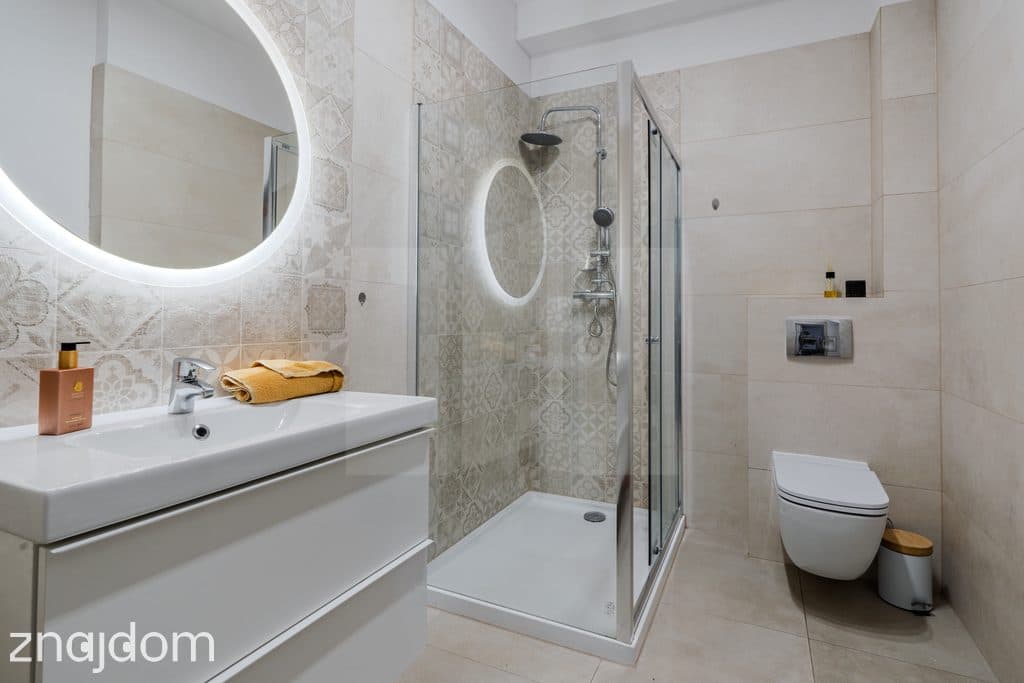 Nowoczesny, przestronny dom 300 m², 8 pokoi - zdjęcie 9