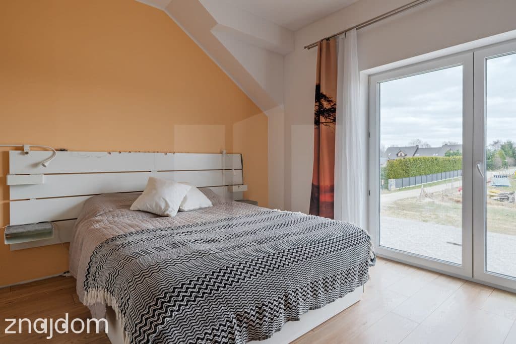 Nowoczesny, przestronny dom 300 m², 8 pokoi - zdjęcie 12