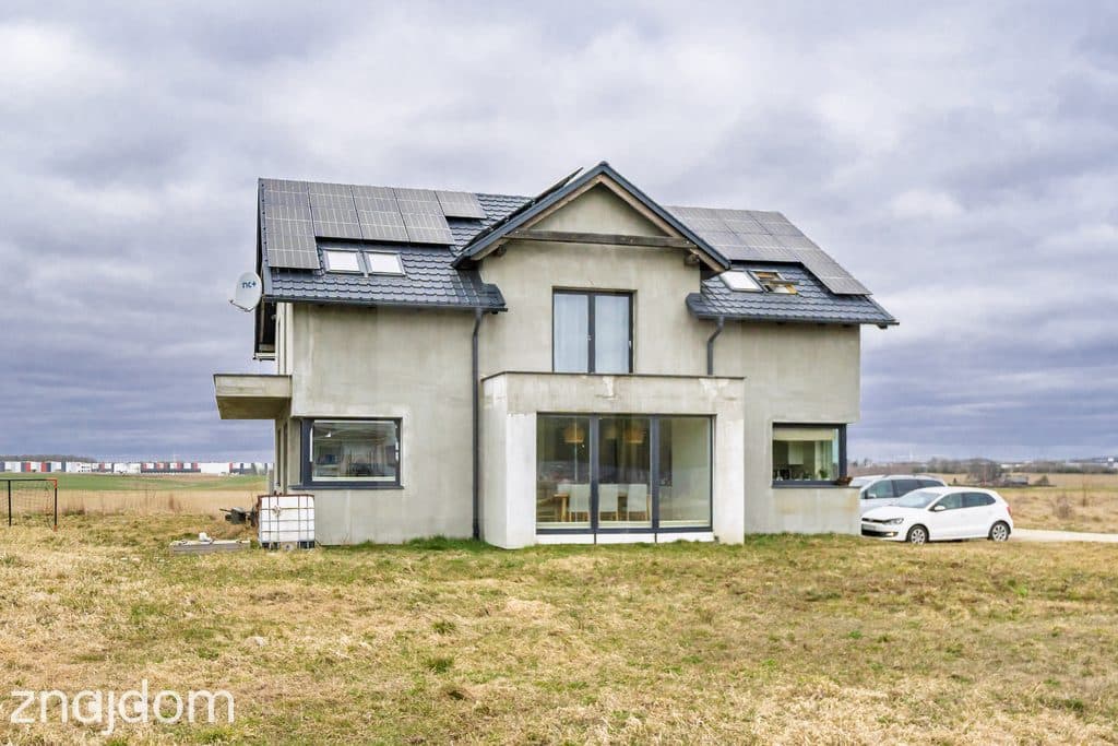 Nowoczesny, przestronny dom 300 m², 8 pokoi - zdjęcie 18