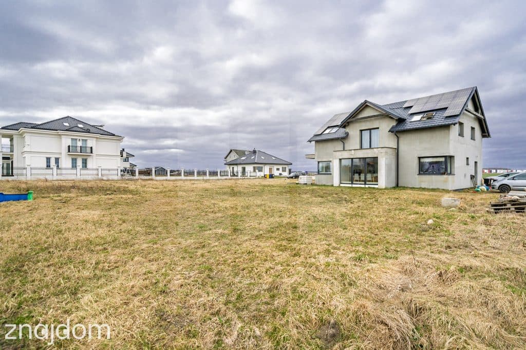 Nowoczesny, przestronny dom 300 m², 8 pokoi - zdjęcie 19
