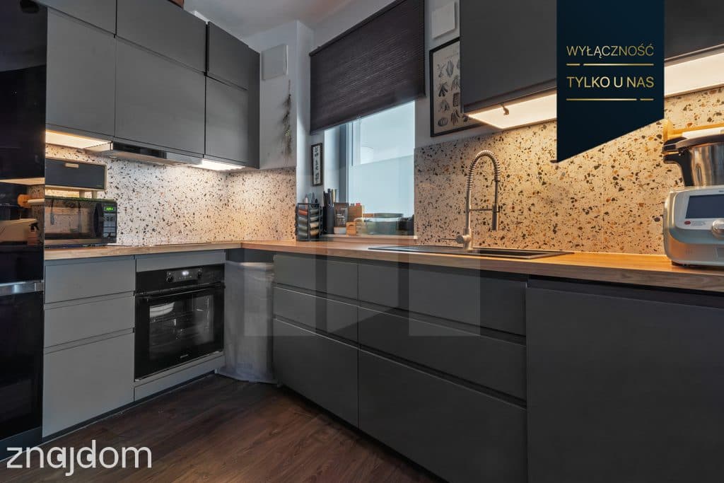 Nowoczesny apartament w sercu Gdyni - zdjęcie 4