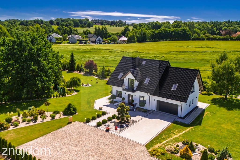 Zjawiskowy dom w Kielnie | 3200 m² zieleni - zdjęcie 16