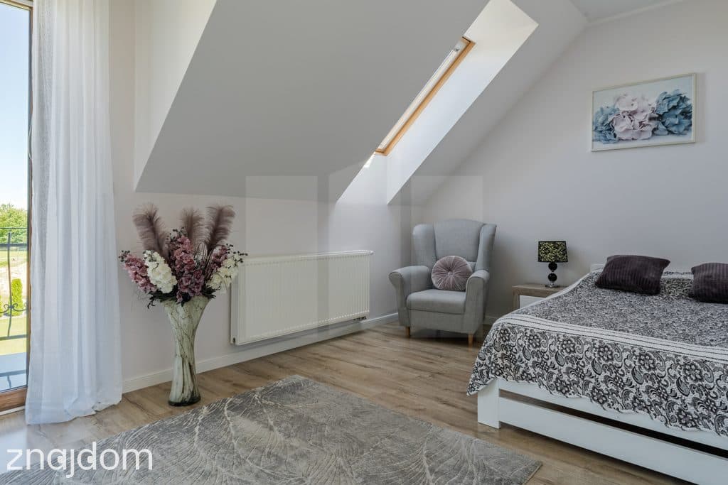 Zjawiskowy dom w Kielnie | 3200 m² zieleni - zdjęcie 10