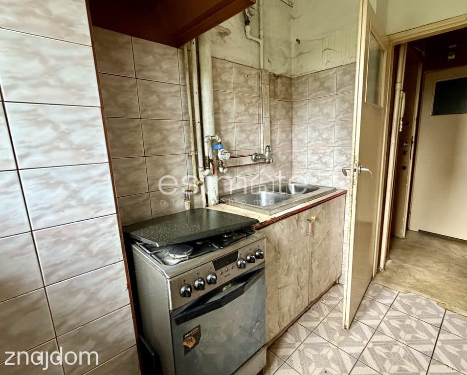 2 pokoje do remontu | Balkon | Winda - zdjęcie 9