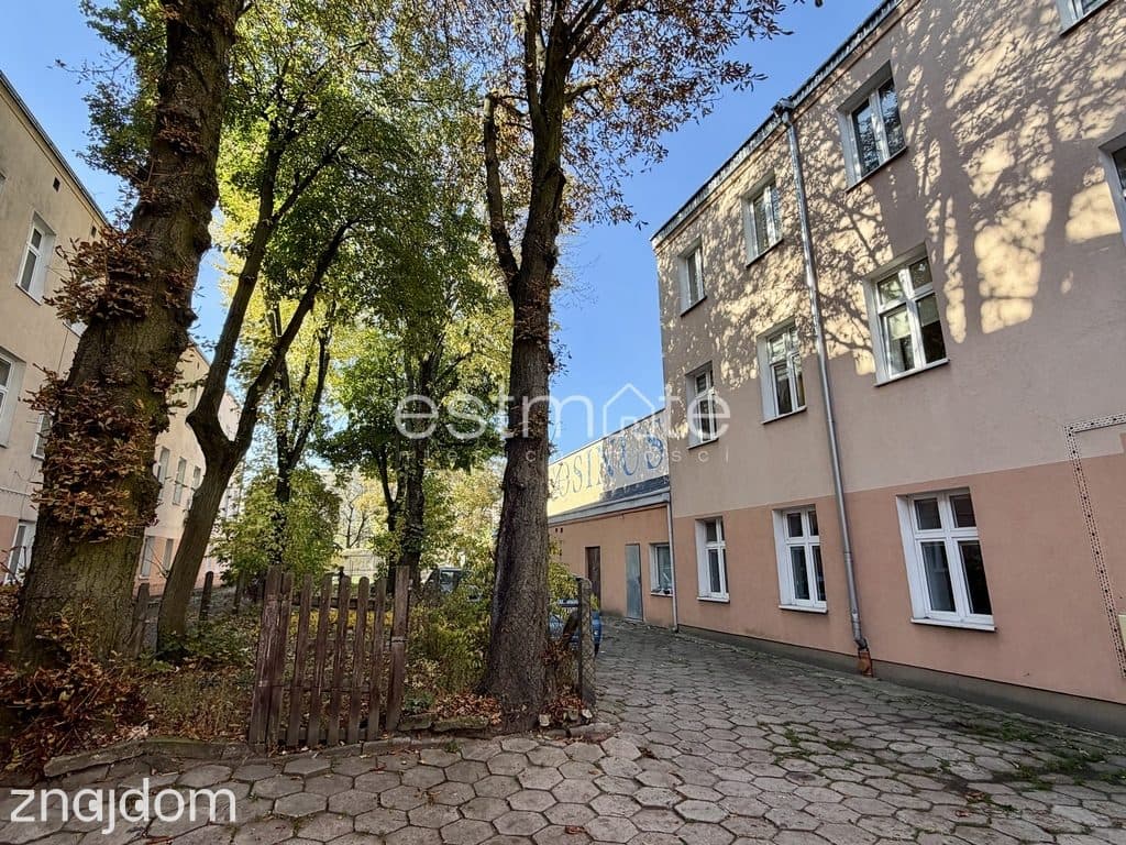 Mieszkanie po remoncie w centrum z miejscem postojowym - zdjęcie 4