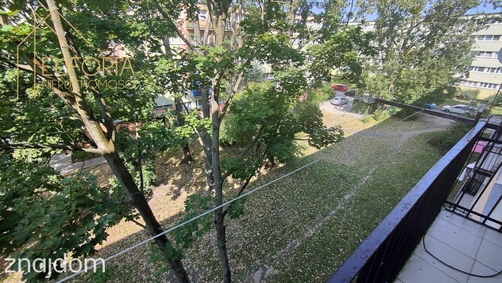 M3 z balkonem ul. Rojna ,po generalnym remoncie. - zdjęcie 13