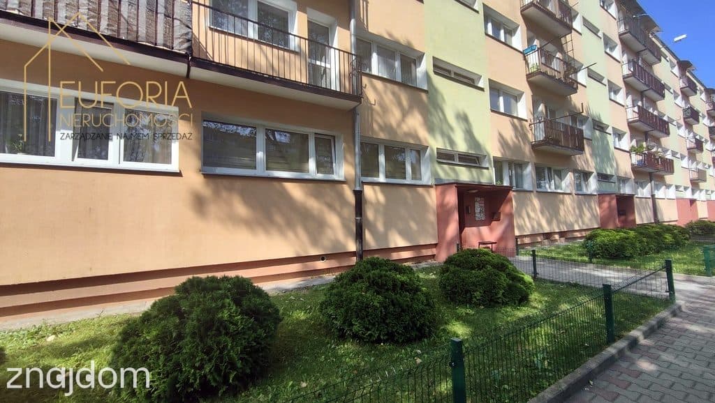 M3 z balkonem ul. Rojna ,po generalnym remoncie. - zdjęcie 14
