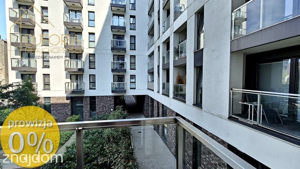 Apartament z garażem w centrum Łodzi - zdjęcie 12