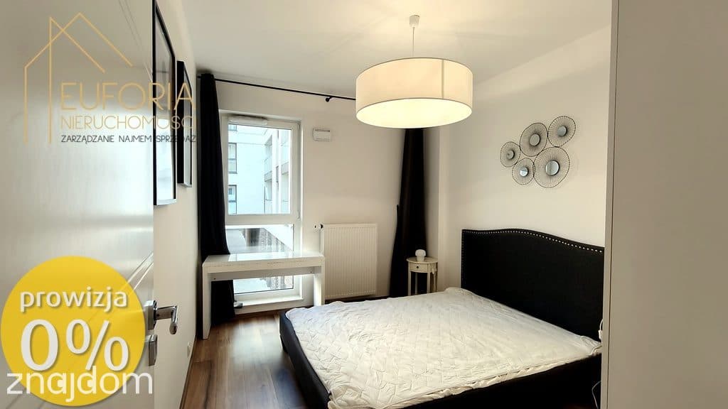 Apartament z garażem w centrum Łodzi - zdjęcie 4