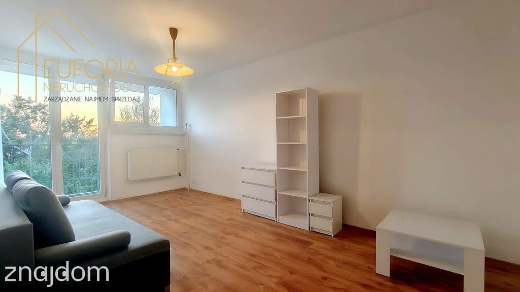 Dwa pokoje,Rozkładowe,Dobry dojazd do centrum
