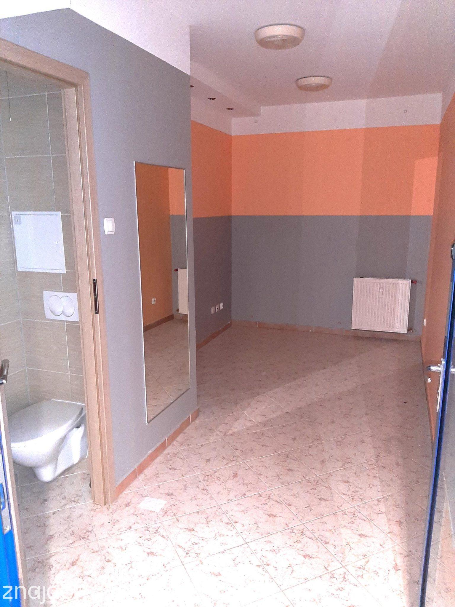 Lokal oddalony ok. 300 m od dworca PKP - zdjęcie 4