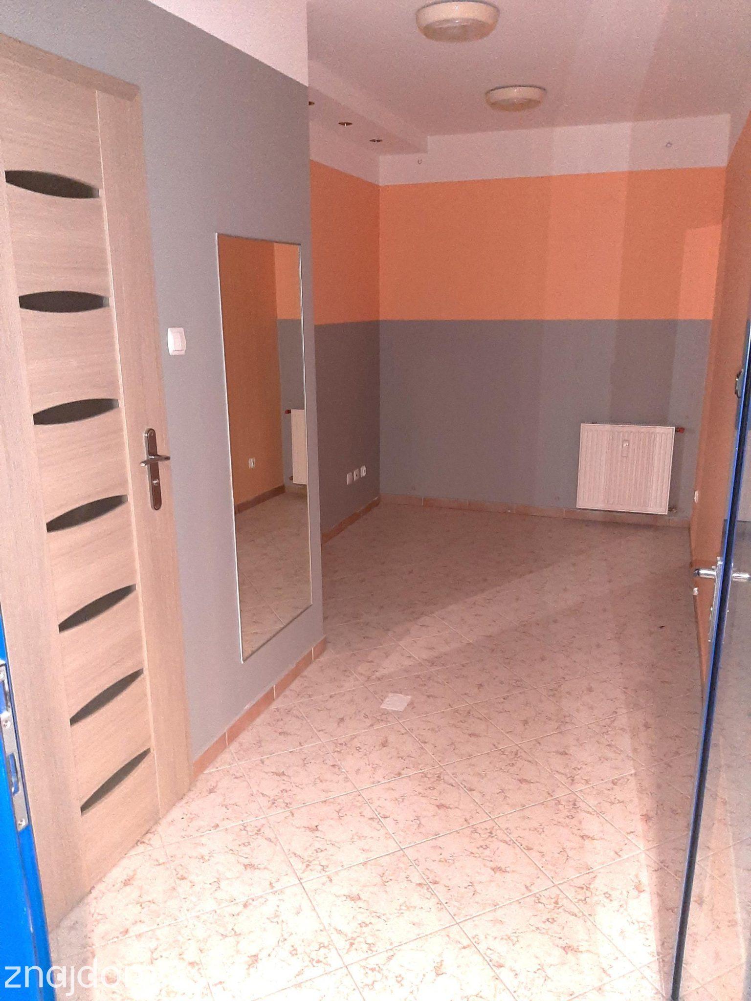 Lokal oddalony ok. 300 m od dworca PKP - zdjęcie 7