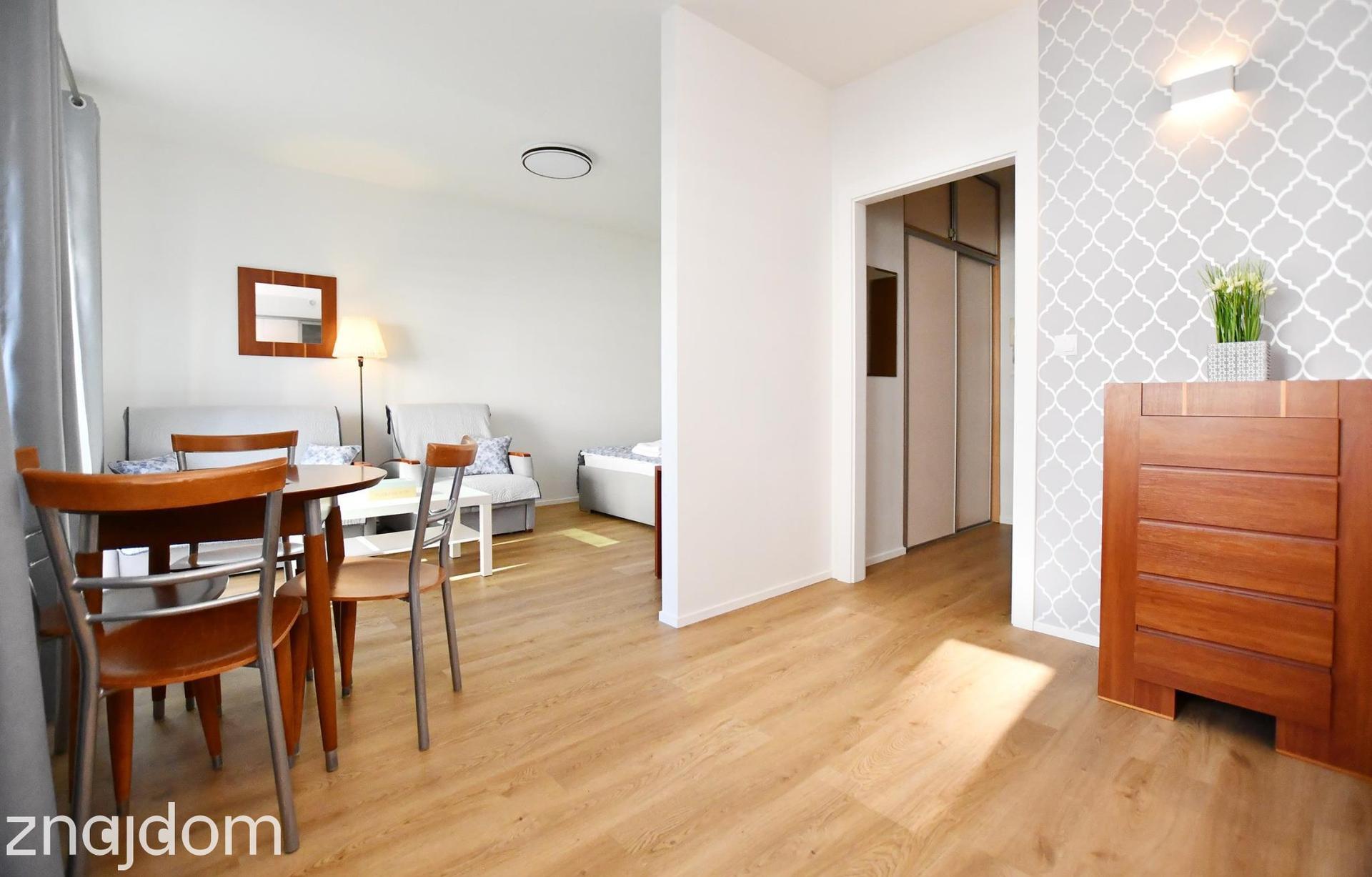 Kołobrzeg dz. Portowa ul. spacerowa . Apartament 300 m do morza - zdjęcie 10