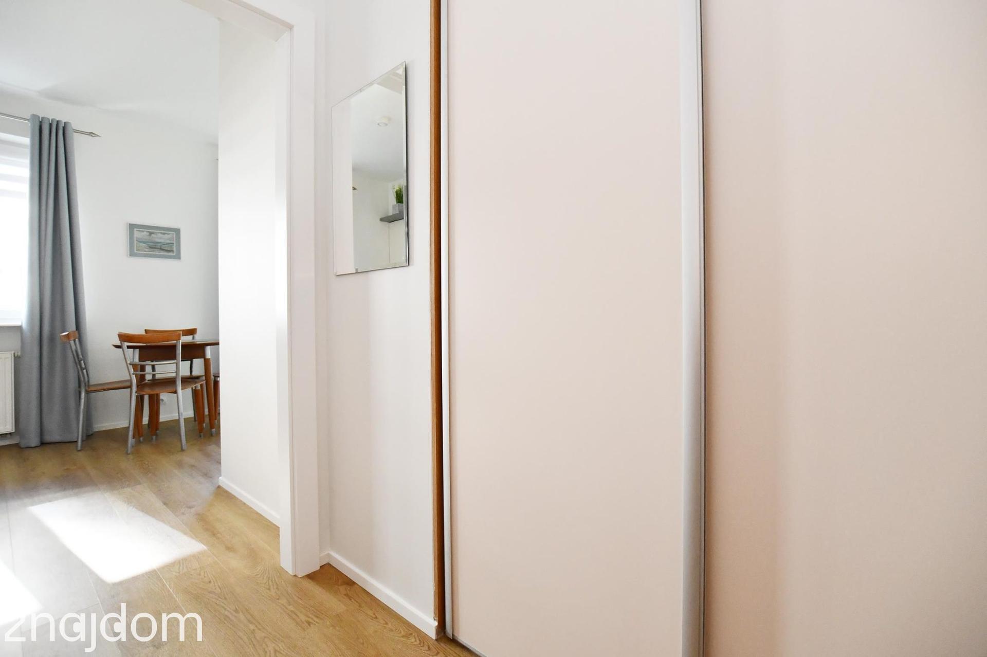 Kołobrzeg dz. Portowa ul. spacerowa . Apartament 300 m do morza - zdjęcie 15